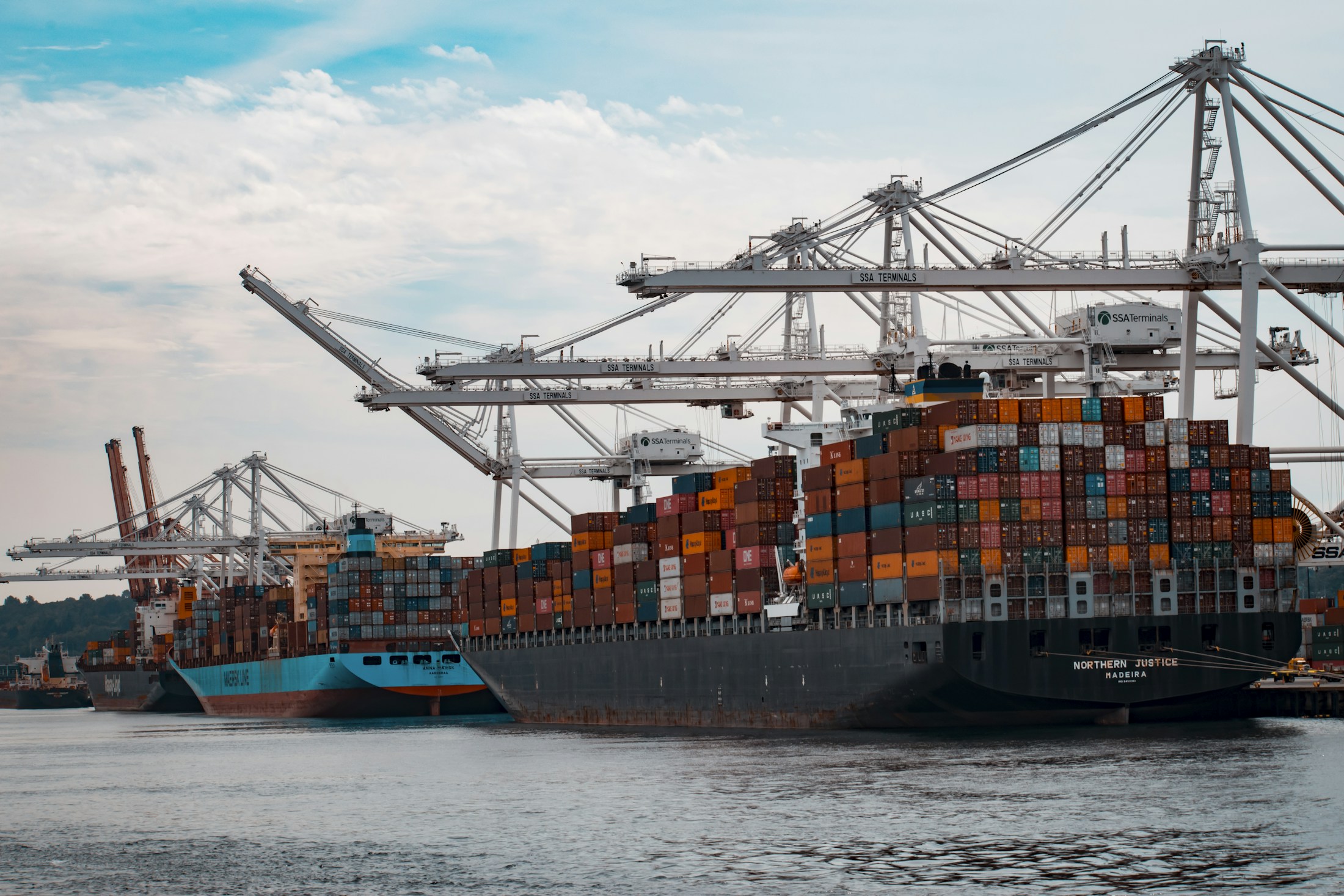 Ocean shipping containers